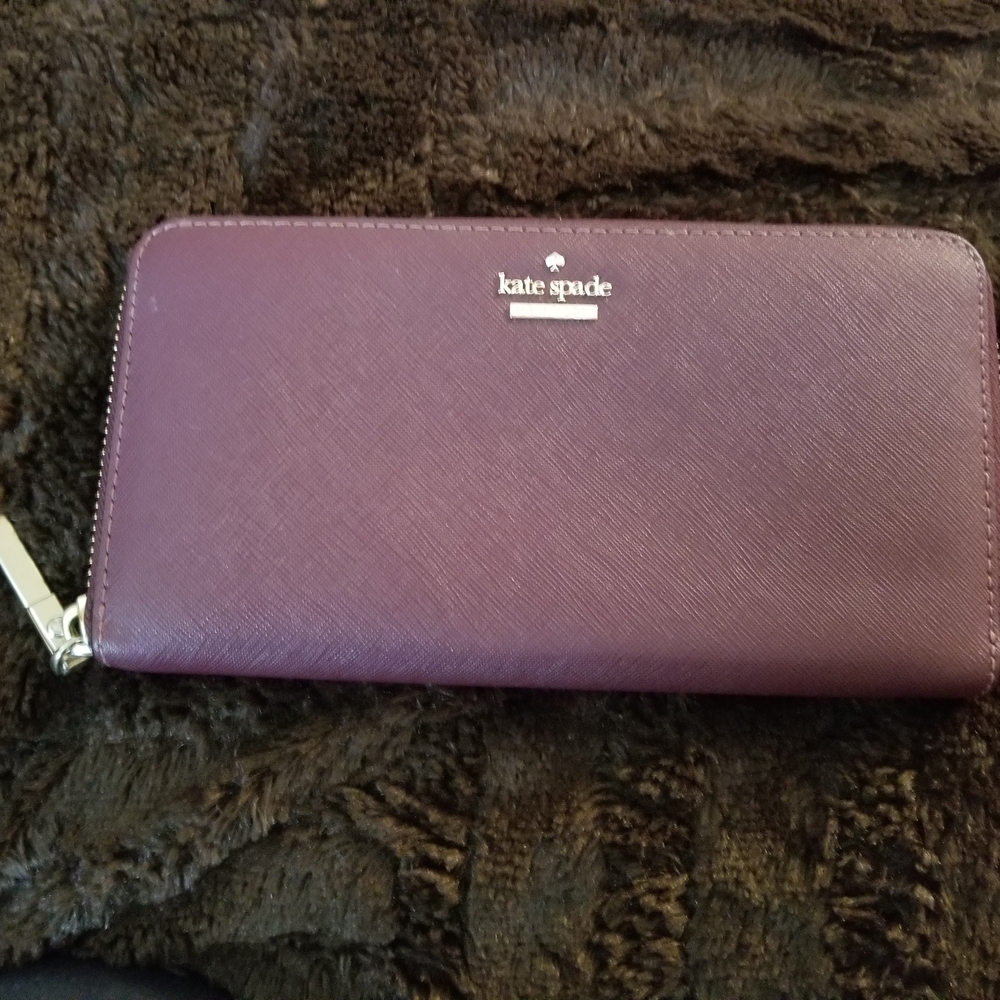 EUC Kate Spade Burgundy Leather Wallet - Picture 2 of 9